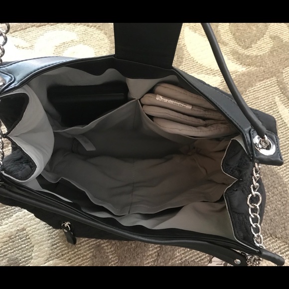 New Petunia Pickle Bottom Embossed Hideway Bag - Picture 5 of 7